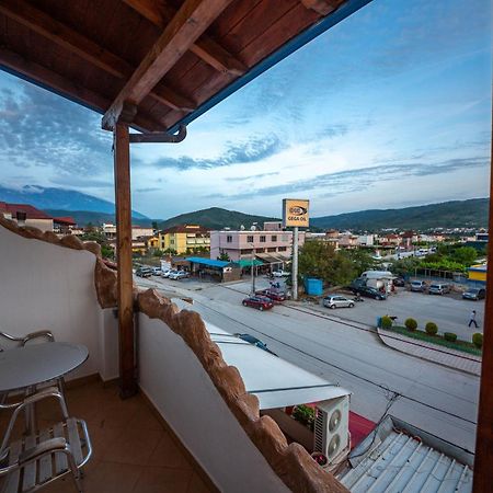 Hotel Shpella Berat Luaran gambar